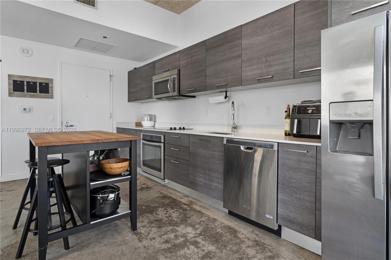 151 SE 1st St #2802 Miami, FL 33131