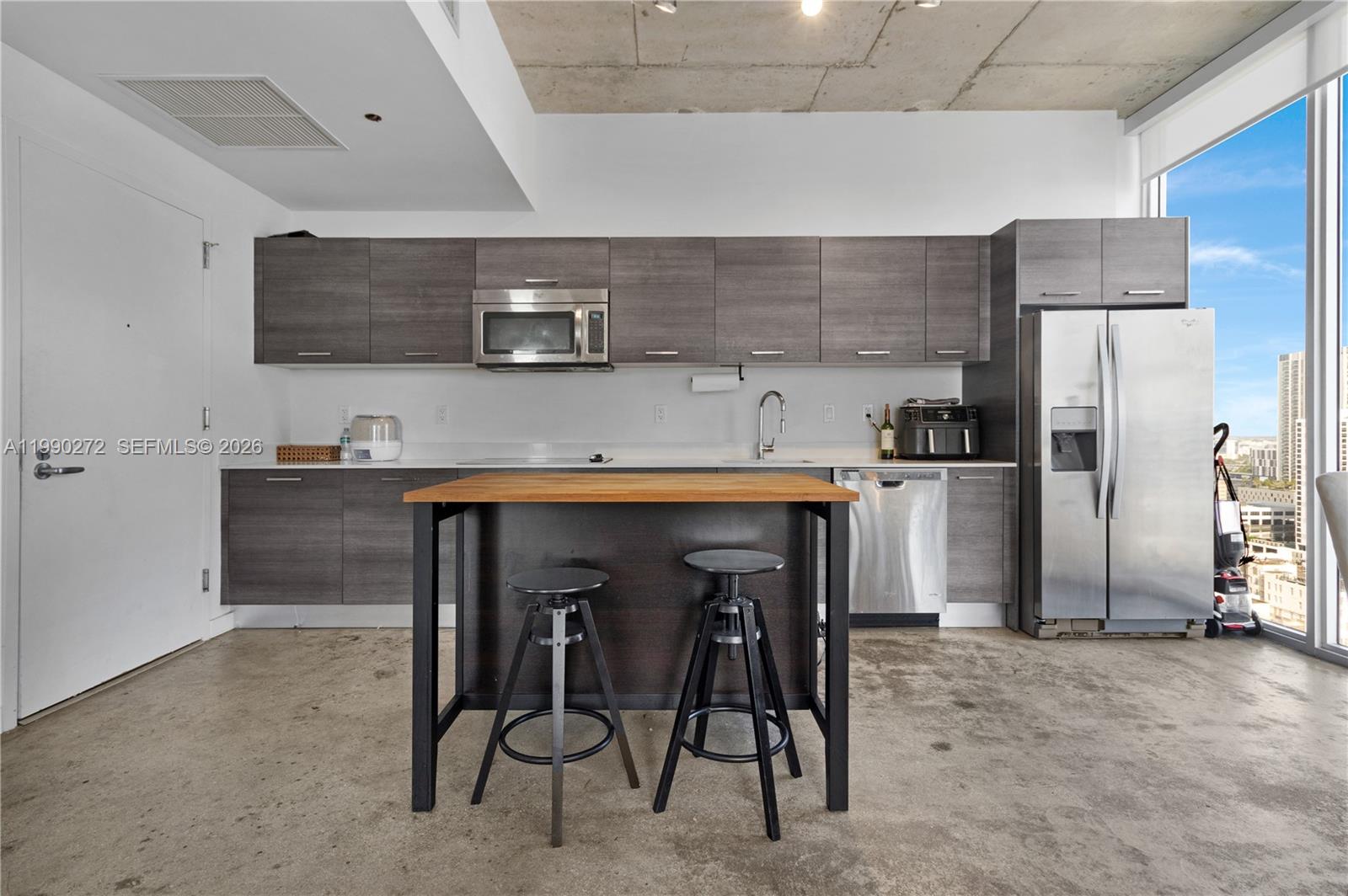 151 SE 1st St #2802 Miami, FL 33131