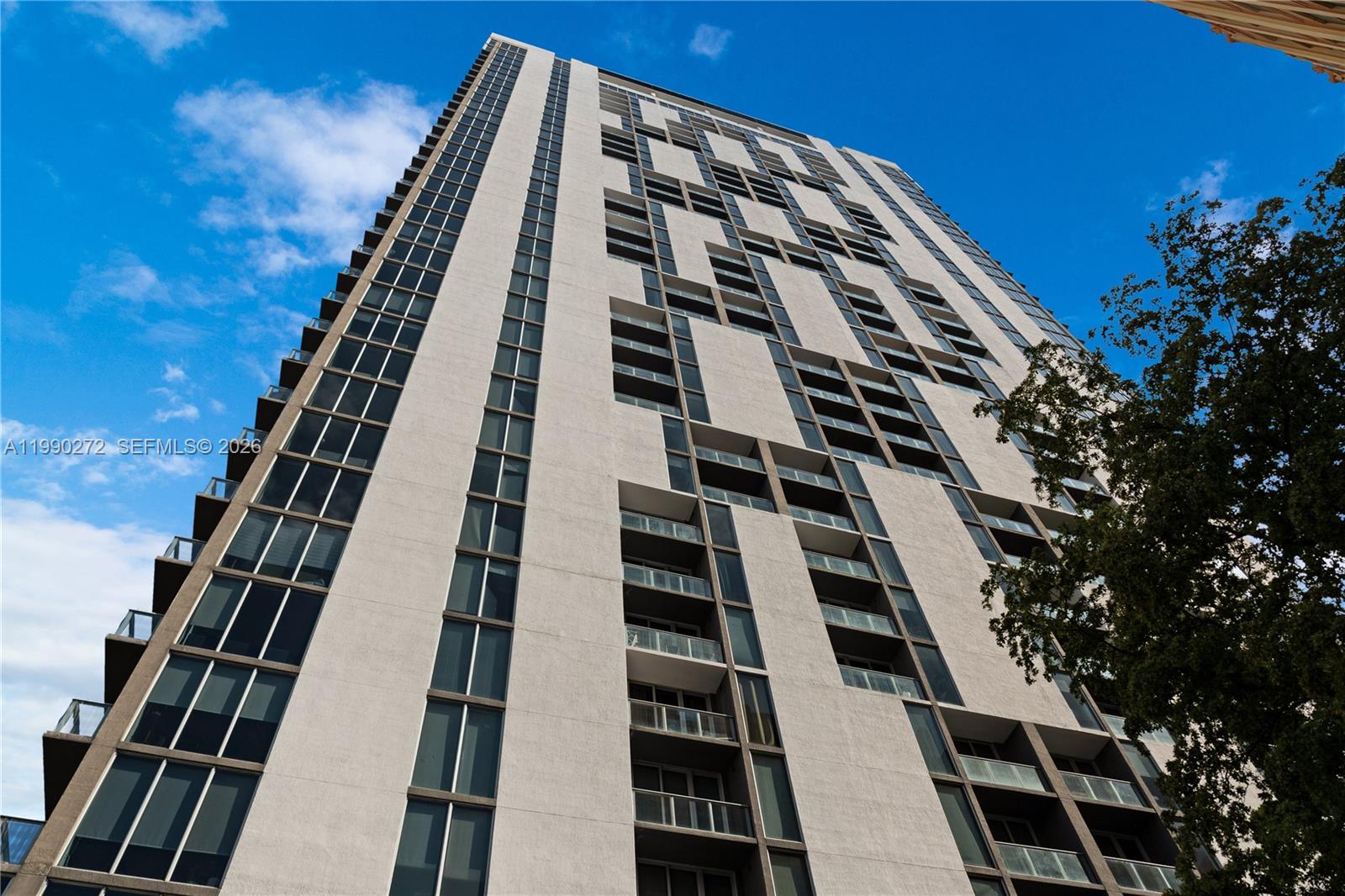 151 SE 1st St #2802 Miami, FL 33131