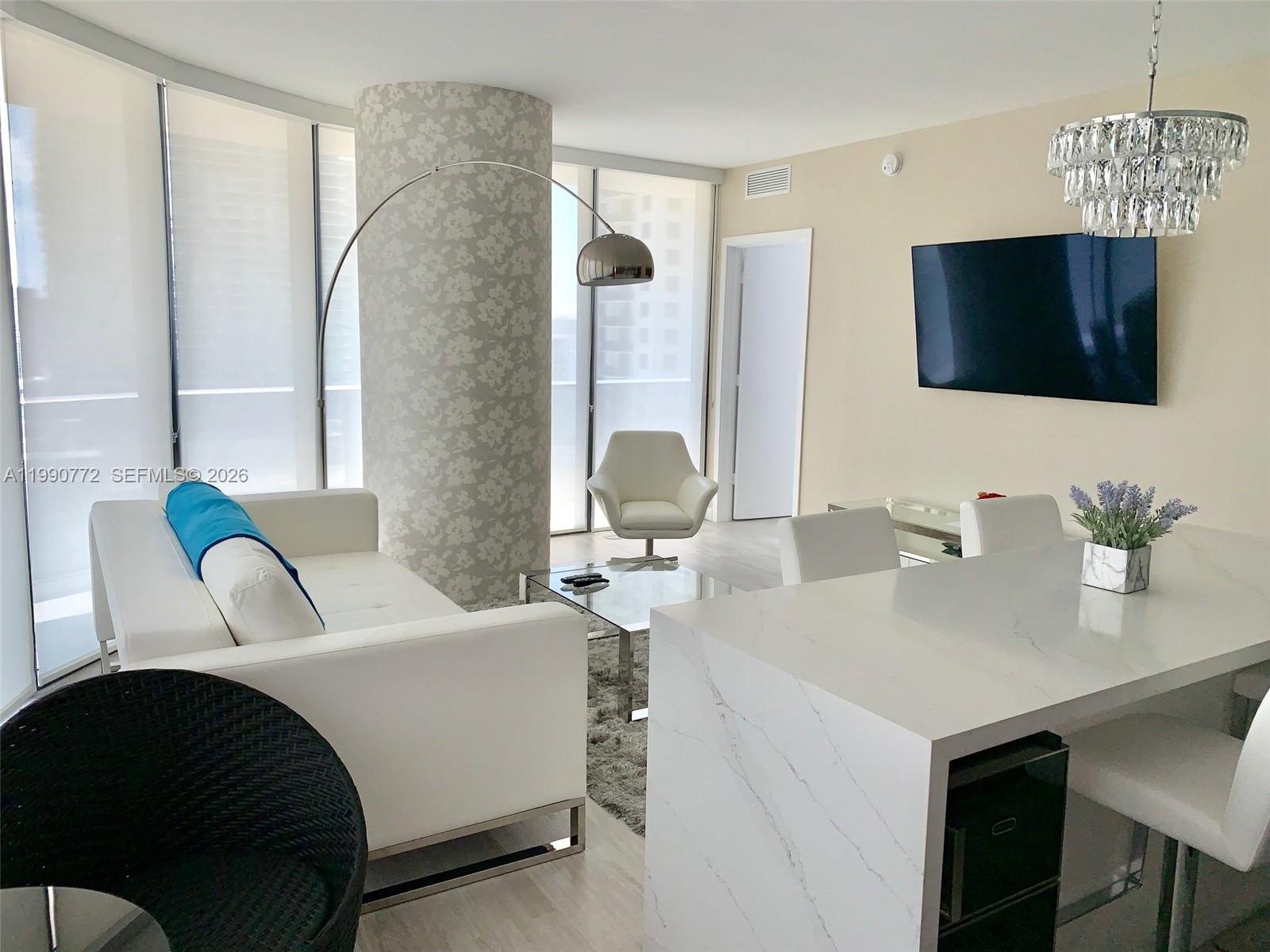 55 SW 9th St #2003 Miami, FL 33130