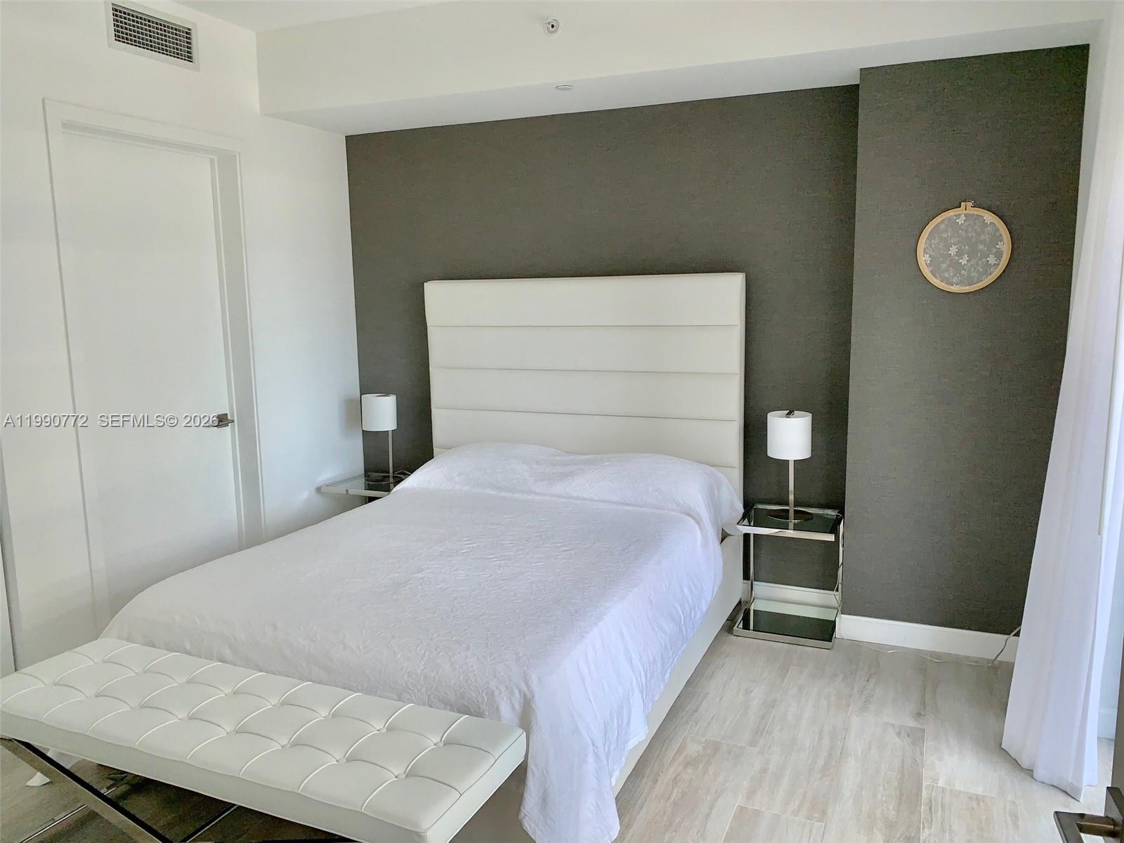 55 SW 9th St #2003 Miami, FL 33130