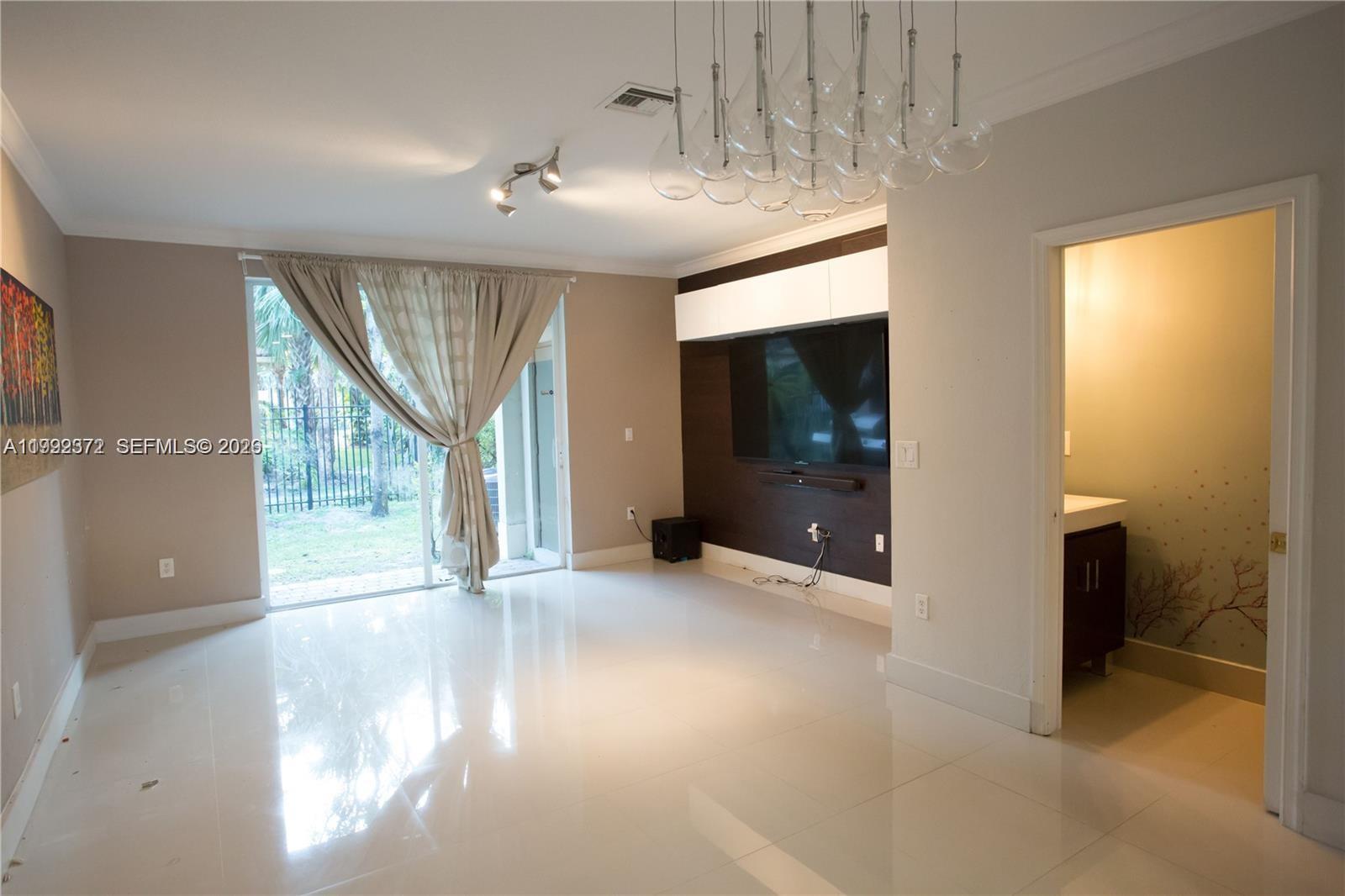 2650 SW 83rd Ave #105 Miramar, FL 33025