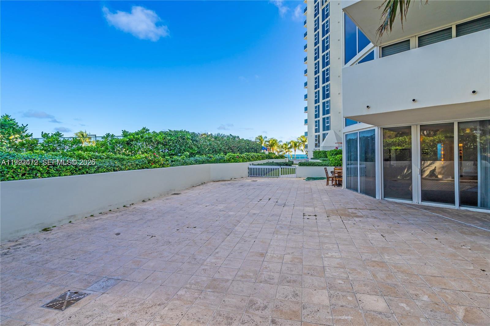 19333 Collins Ave #304 Sunny Isles Beach, FL 33160
