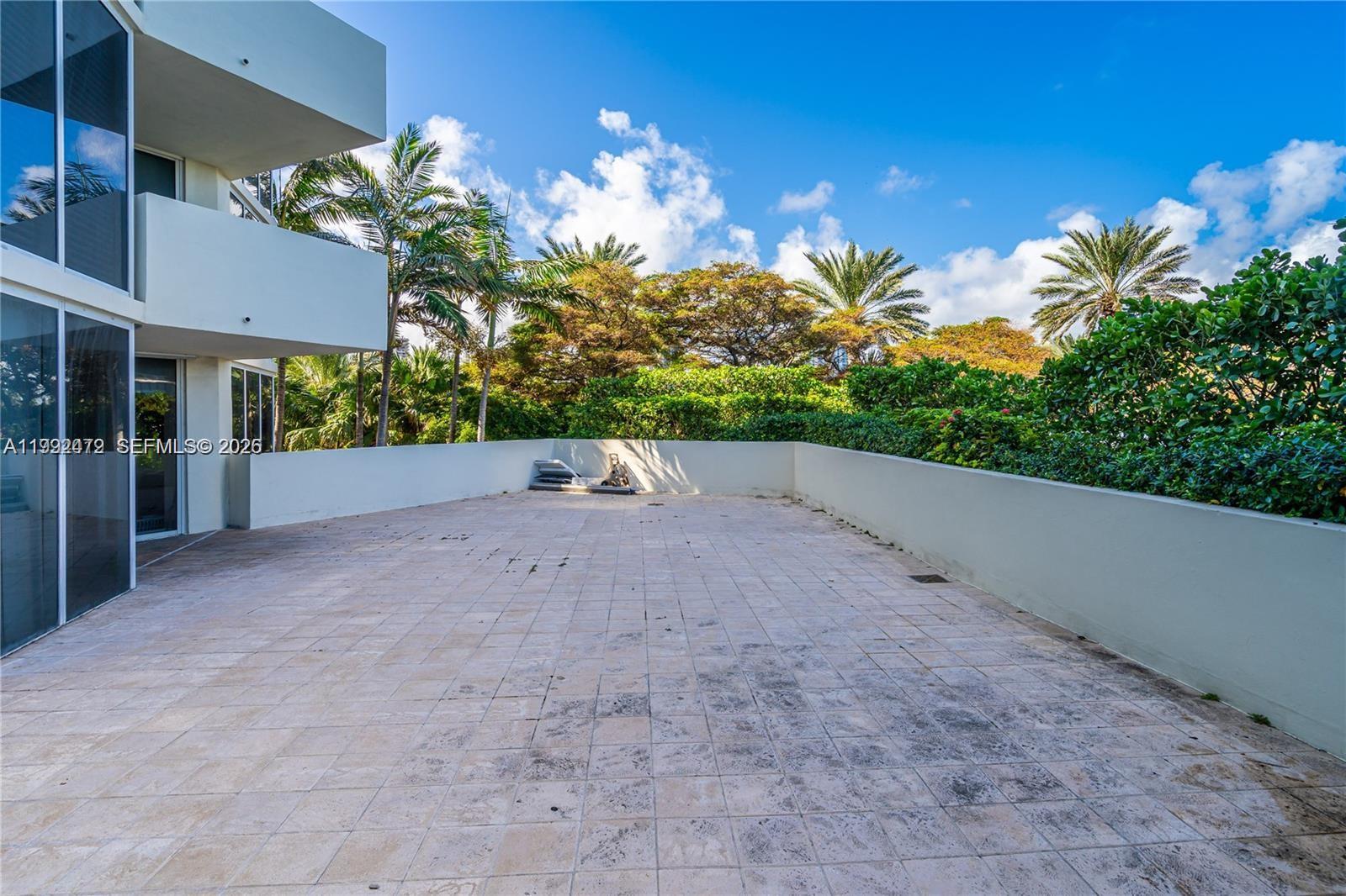 19333 Collins Ave #304 Sunny Isles Beach, FL 33160