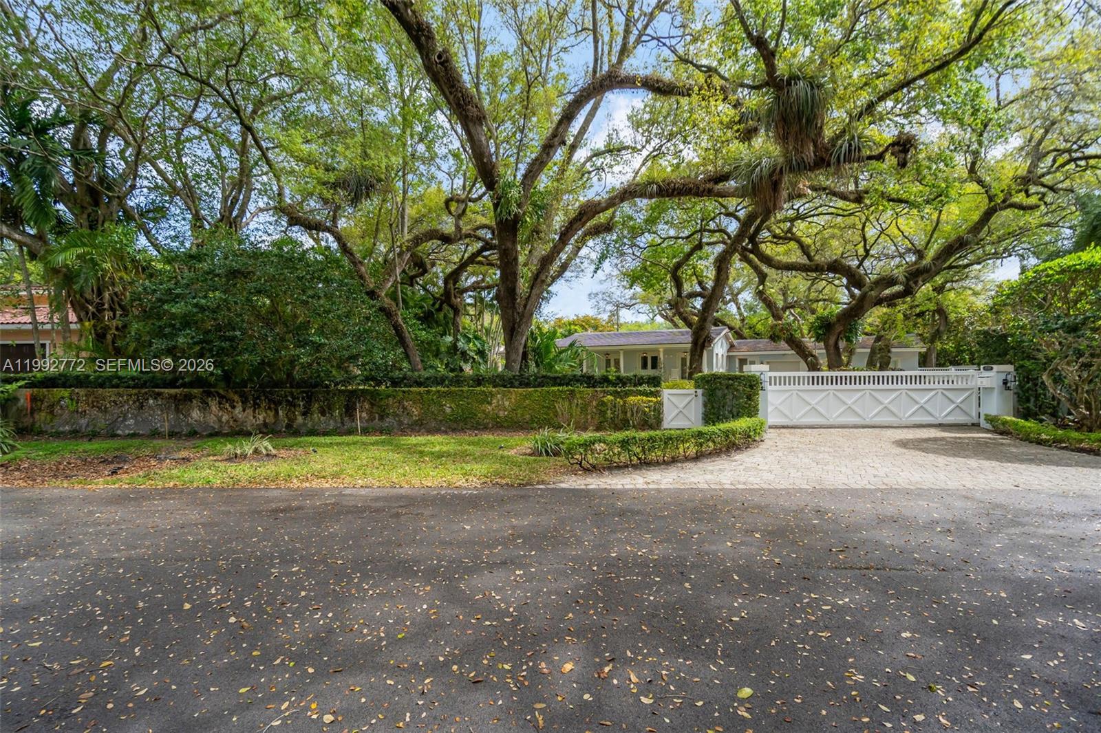 1550 Taragona Dr Coral Gables, FL 33134