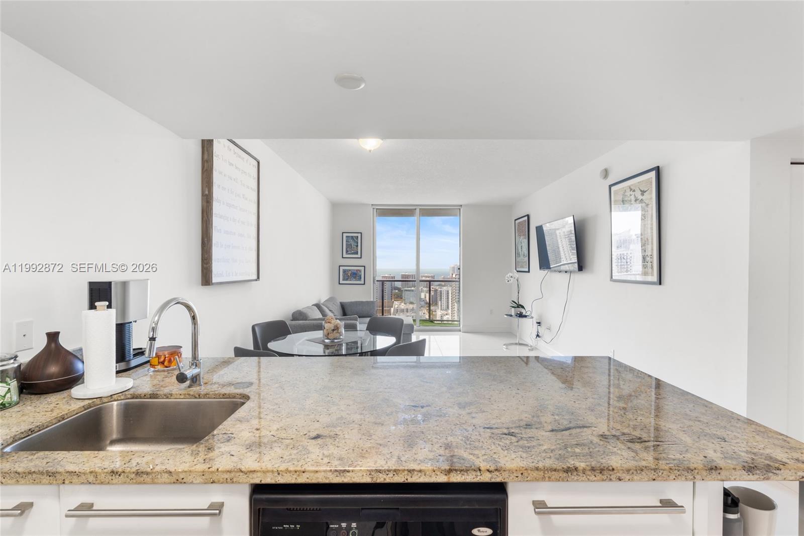 185 SW 7th St #3414 Miami, FL 33130