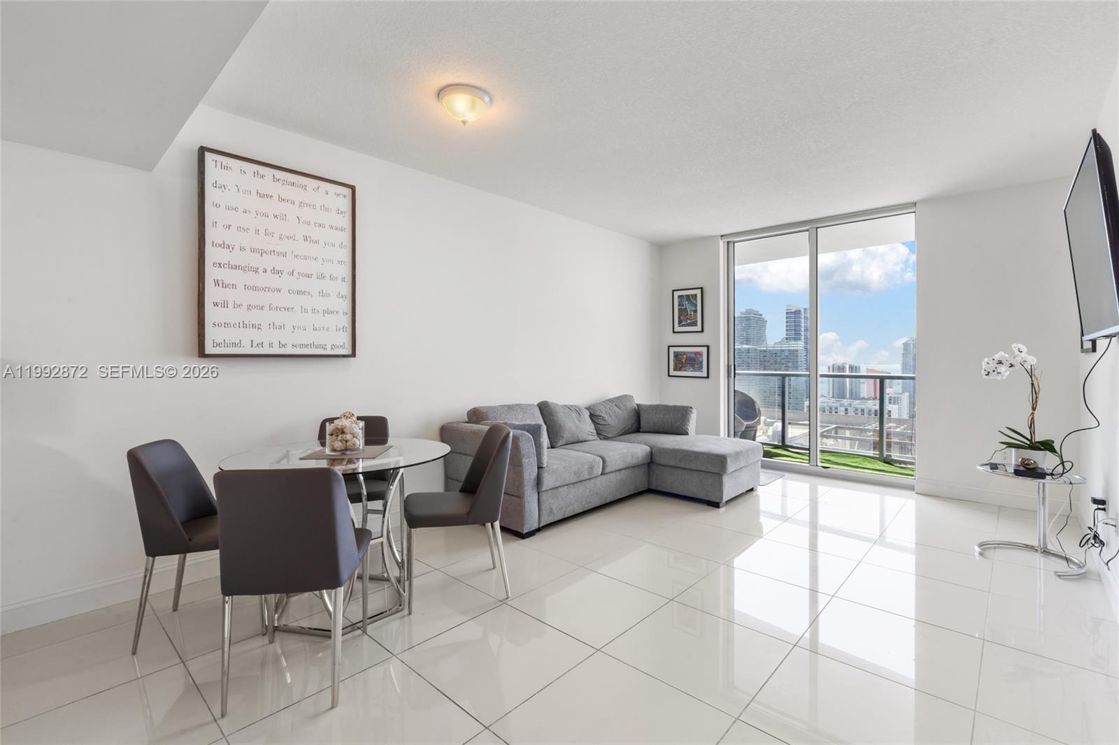 185 SW 7th St #3414 Miami, FL 33130