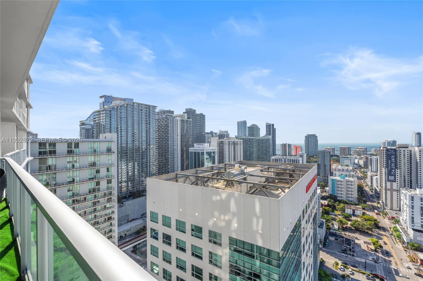 185 SW 7th St #3414 Miami, FL 33130