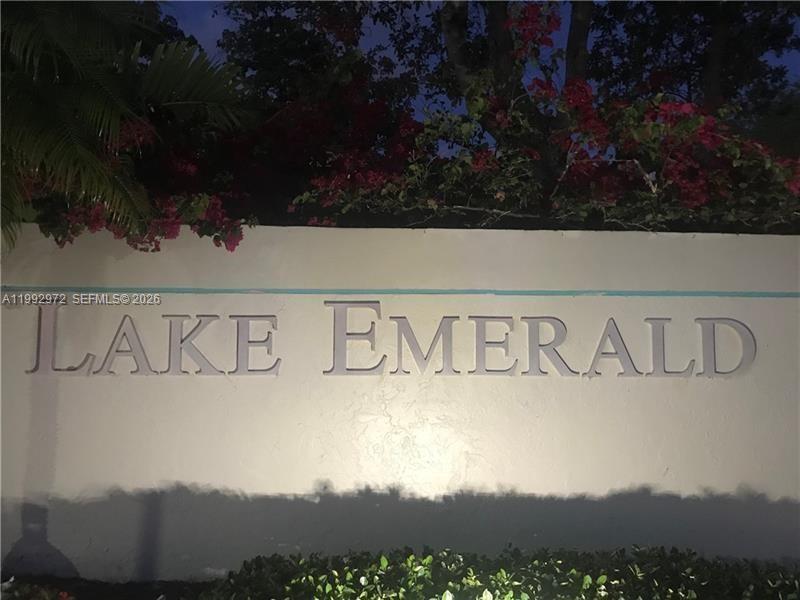 117 Lake Emerald Dr #409 Oakland Park, FL 33309