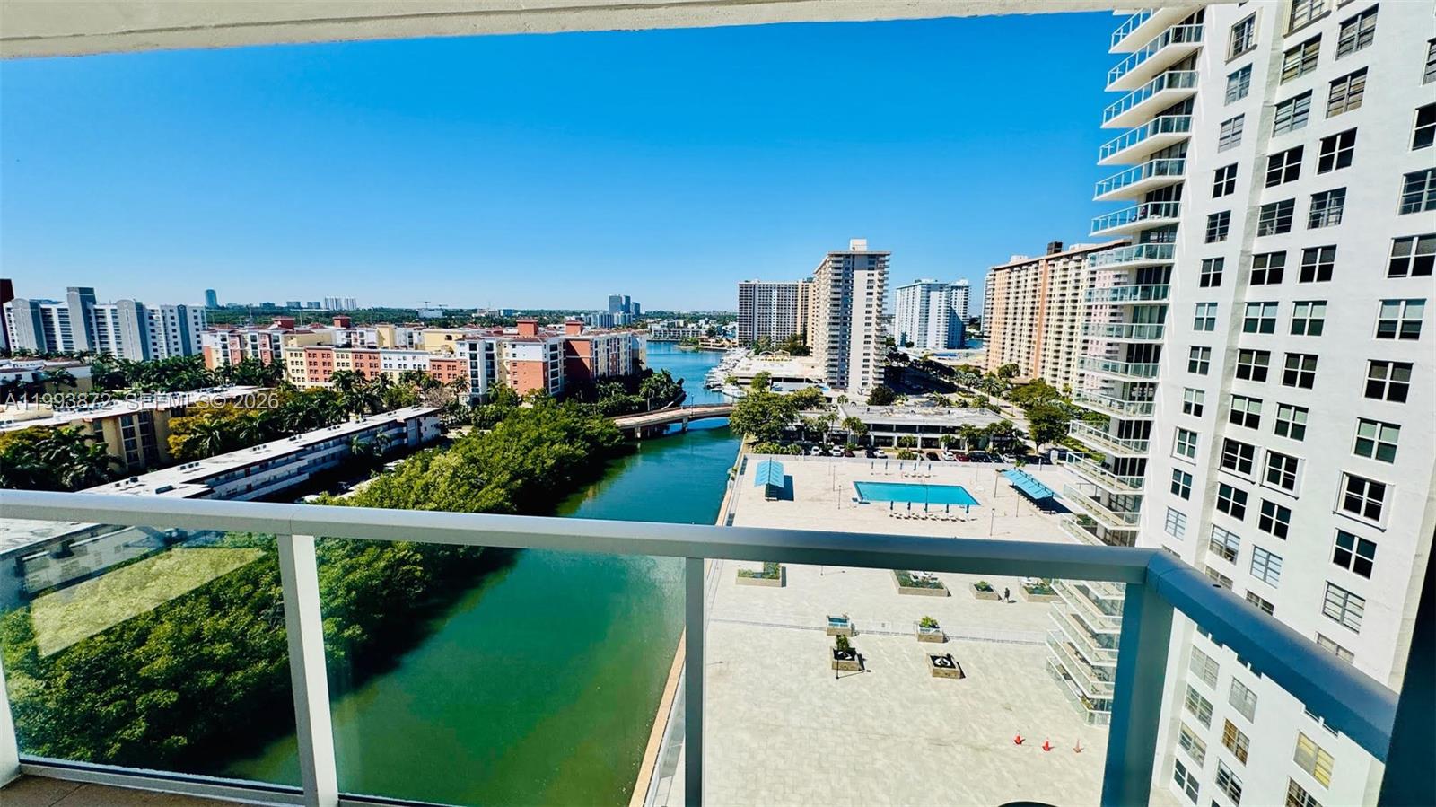 image Winston Towers 3009