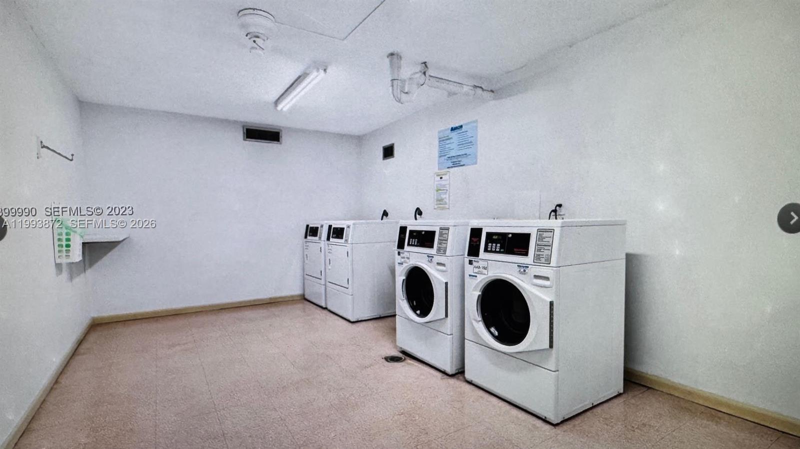 image Winston Towers 30041