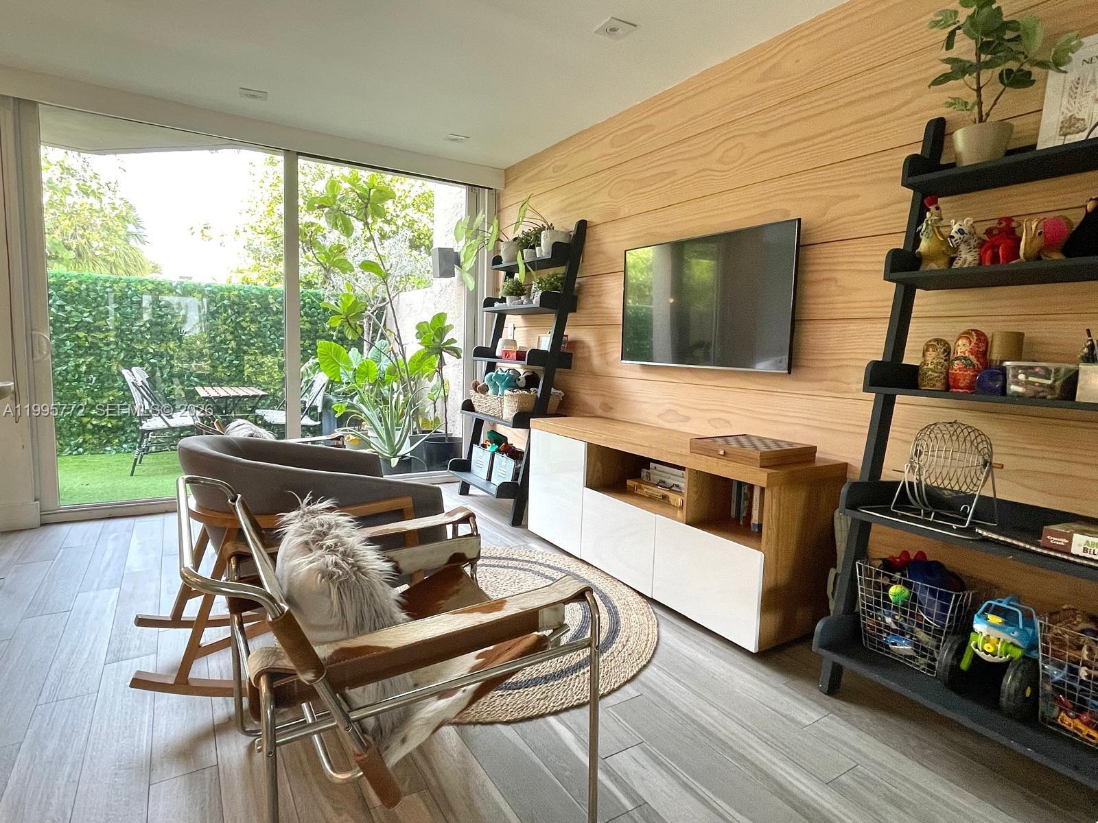 201 Crandon Blvd #175 Key Biscayne, FL 33149