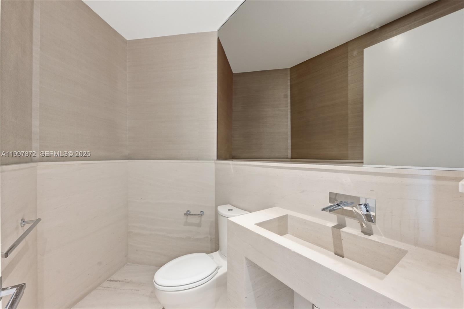 3752 NE 199th St Aventura, FL 33180