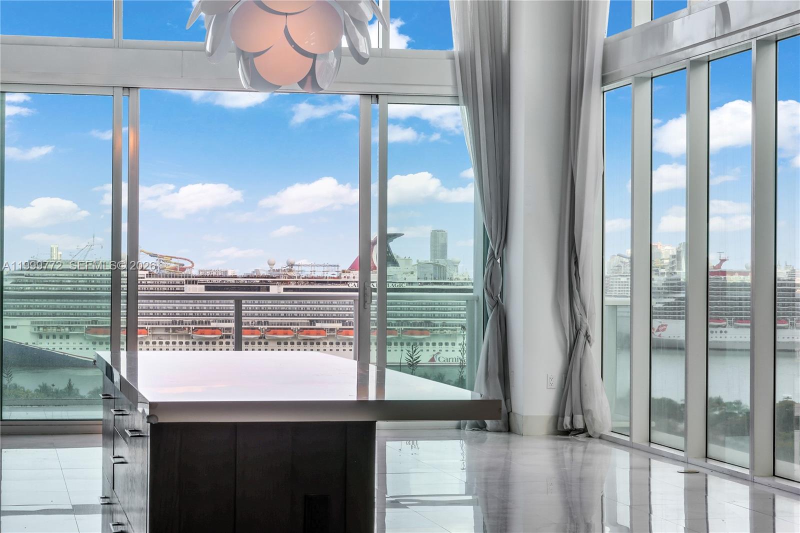 1040 Biscayne Blvd #1001 Miami, FL 33132