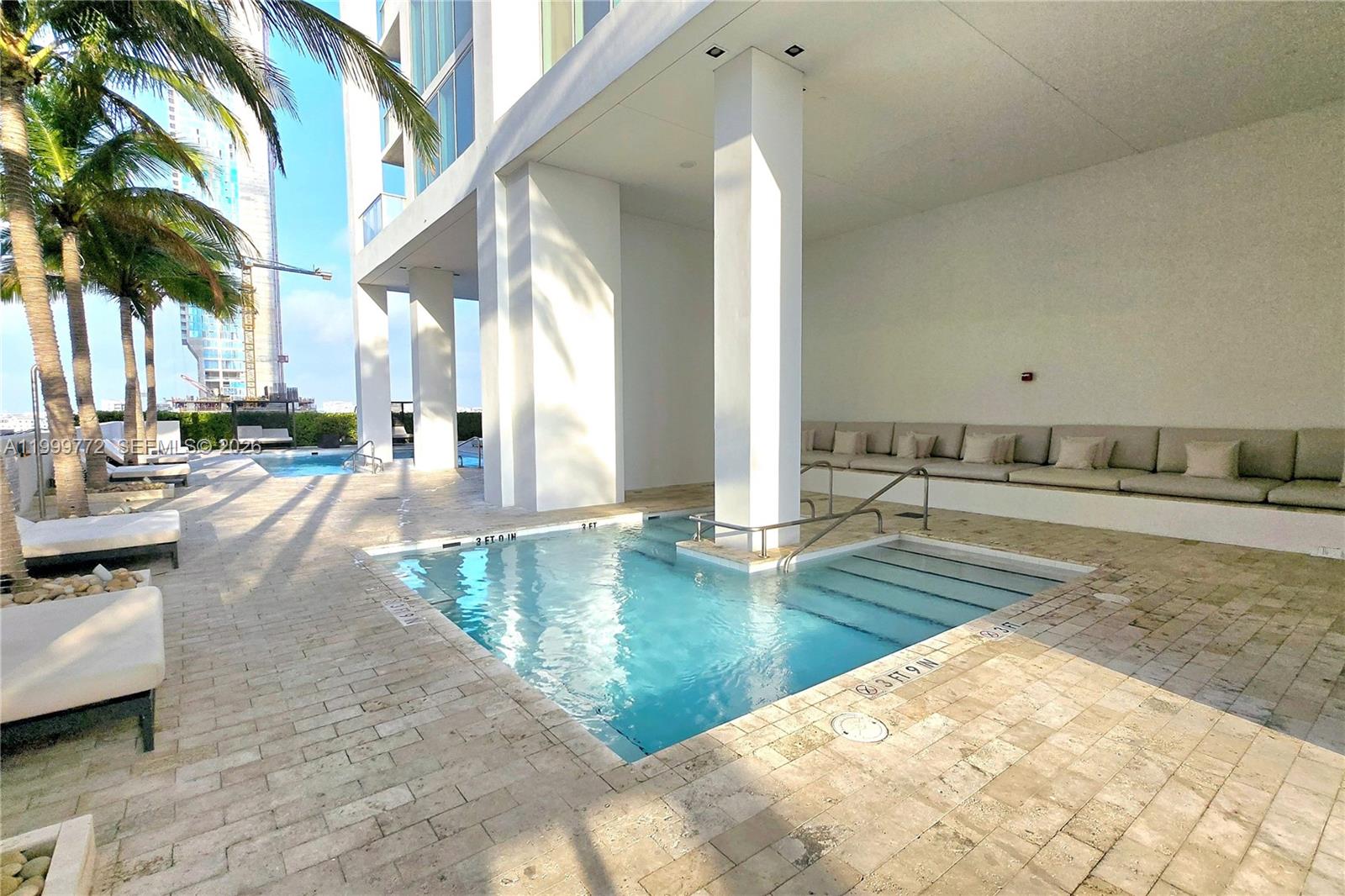 1040 Biscayne Blvd #1001 Miami, FL 33132