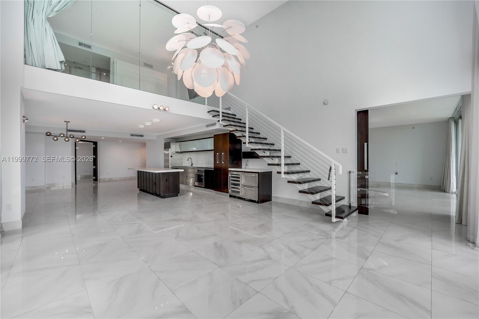 1040 Biscayne Blvd #1001 Miami, FL 33132