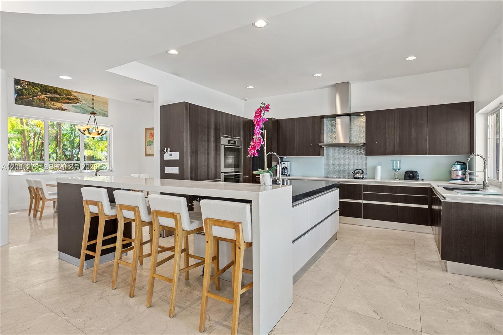 1575 Stillwater Dr Miami Beach, FL 33141