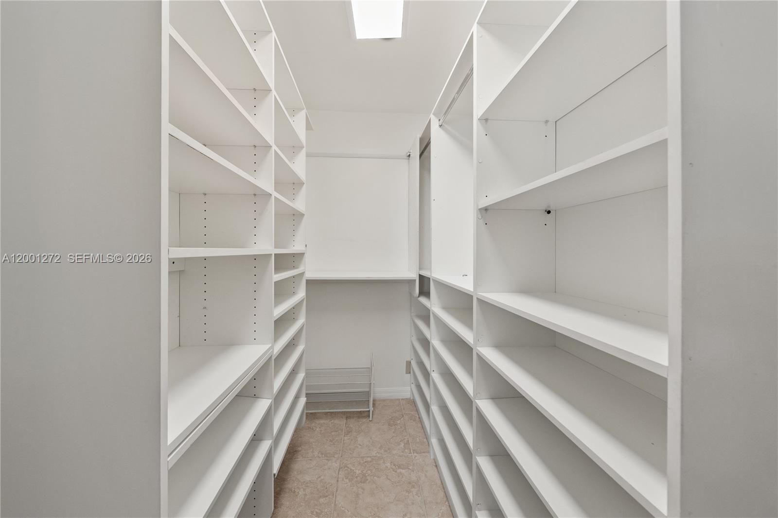 1575 Stillwater Dr Miami Beach, FL 33141