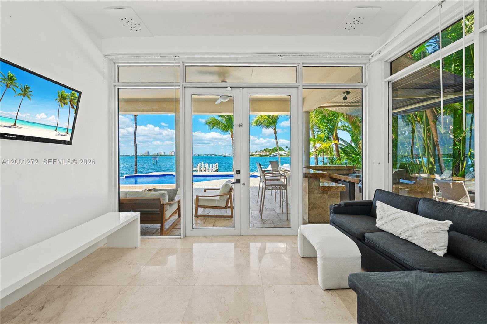 1575 Stillwater Dr Miami Beach, FL 33141