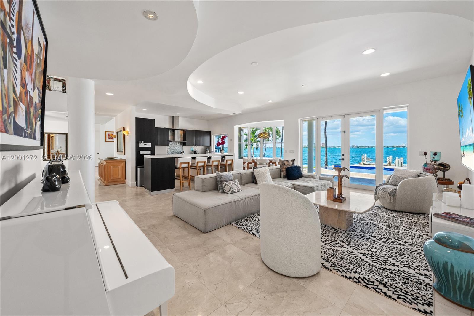 1575 Stillwater Dr Miami Beach, FL 33141