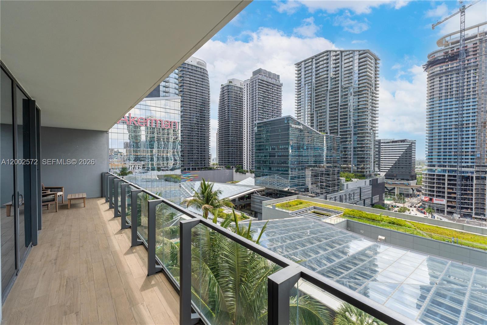 68 SE 6th St #1106 Miami, FL 33131