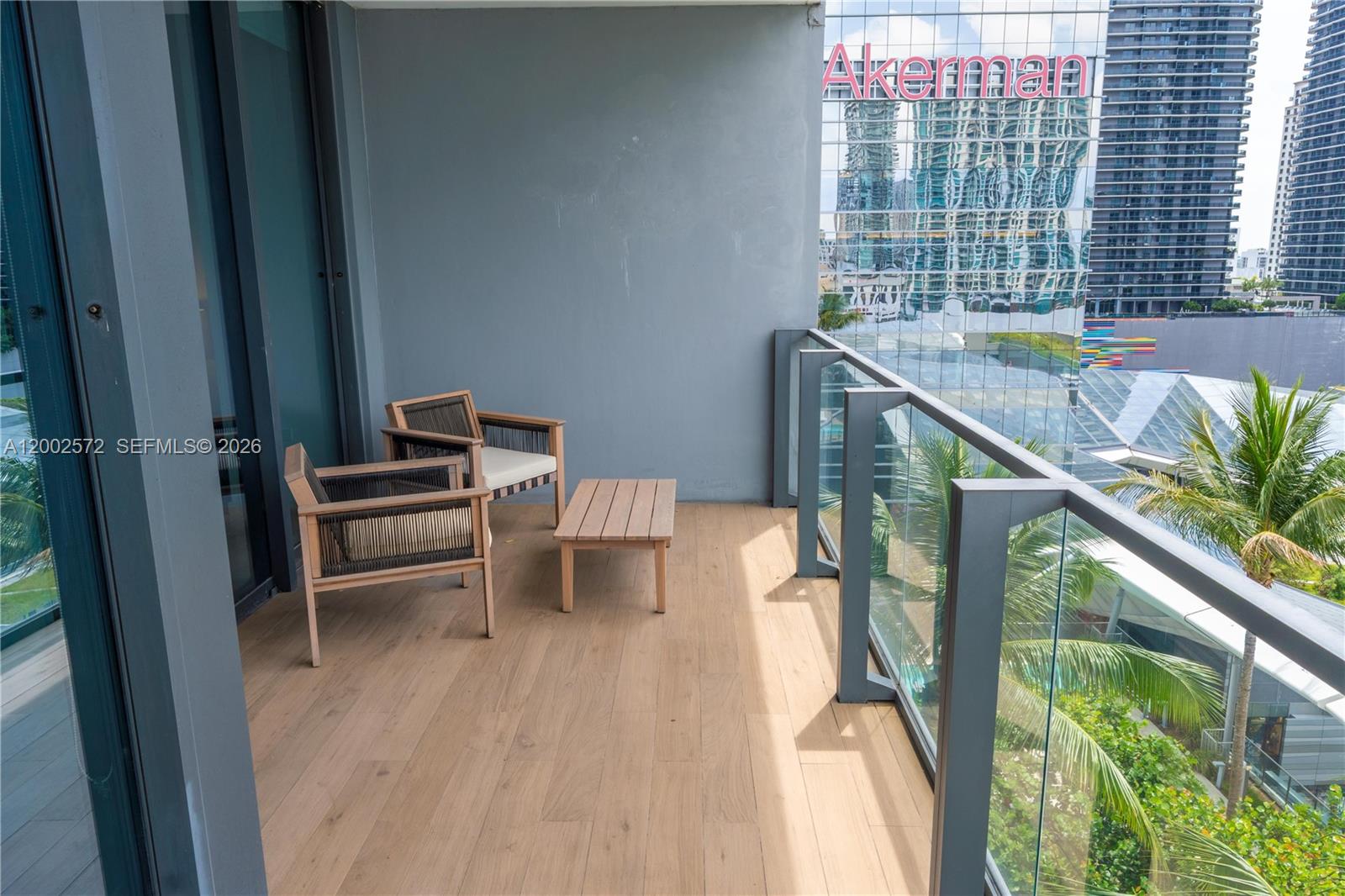 68 SE 6th St #1106 Miami, FL 33131