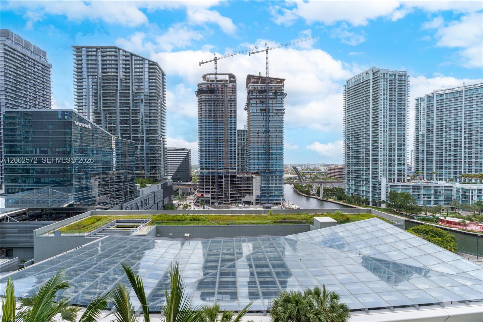 68 SE 6th St #1106 Miami, FL 33131