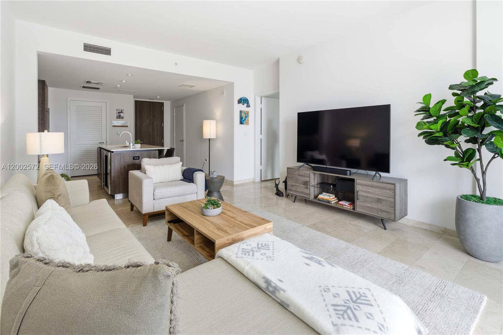 68 SE 6th St #1106 Miami, FL 33131