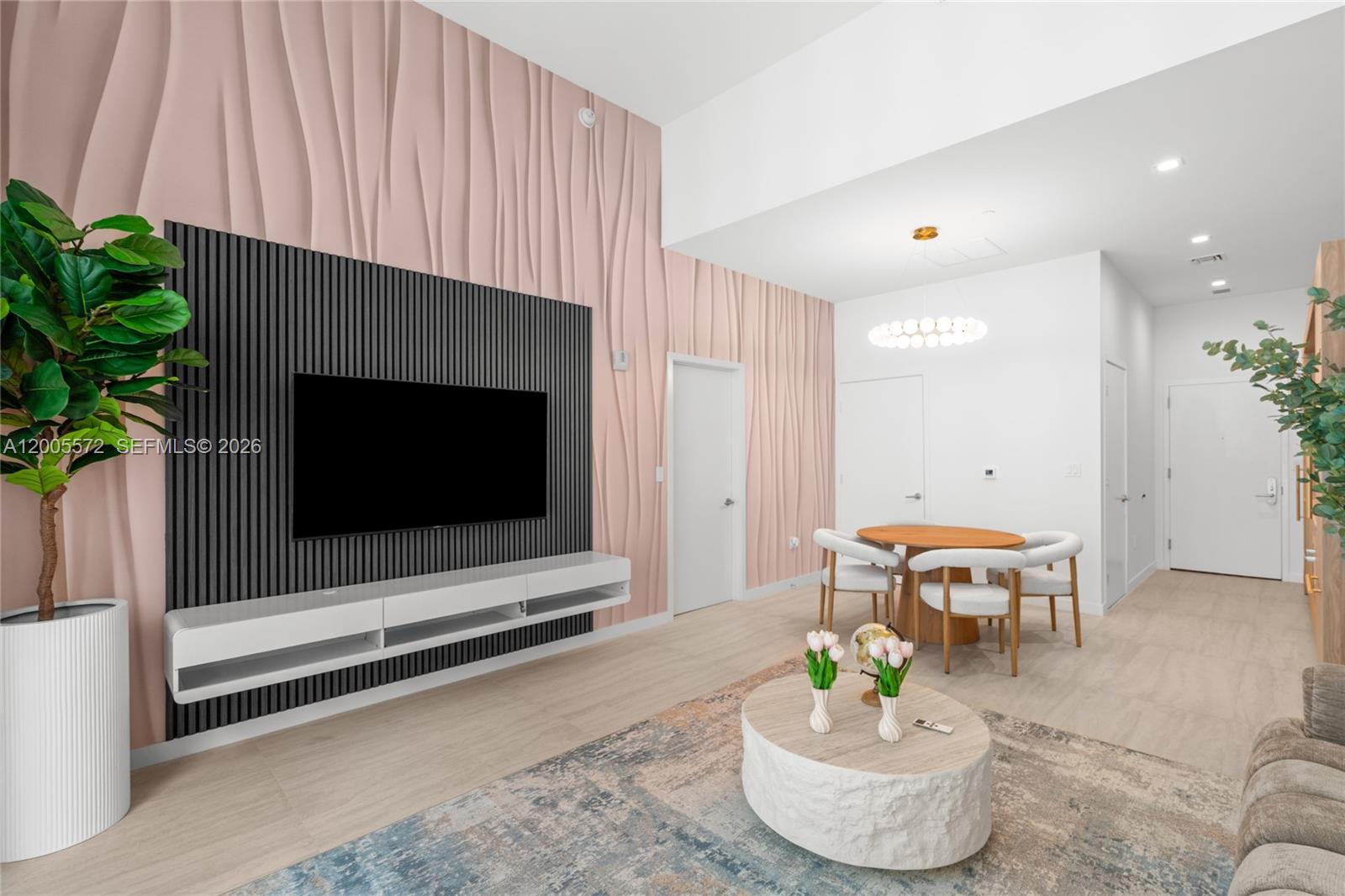 77 SE 5th #507 Miami, FL 33131