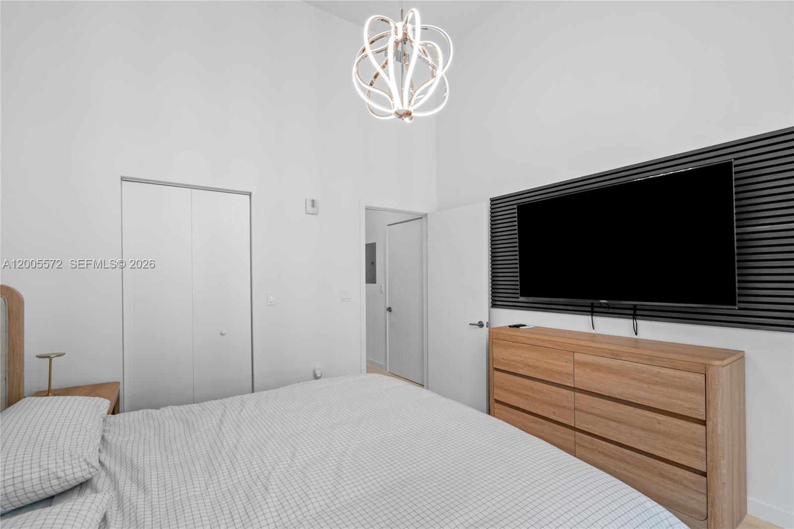 77 SE 5th #507 Miami, FL 33131