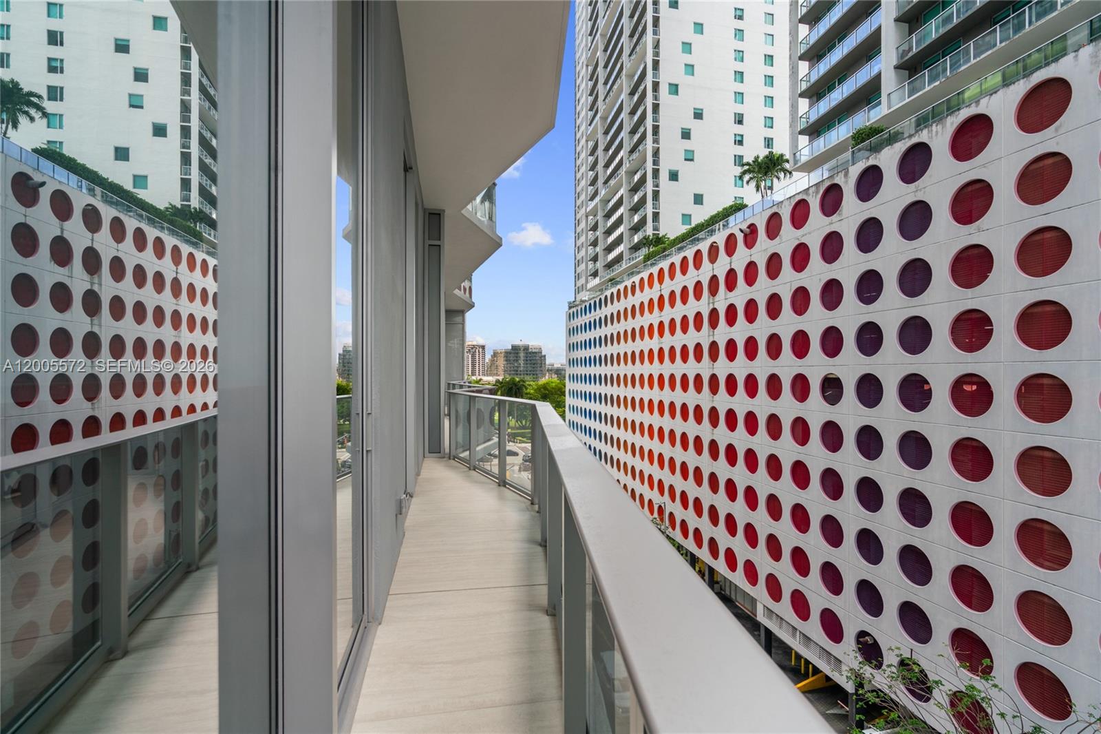 77 SE 5th #507 Miami, FL 33131