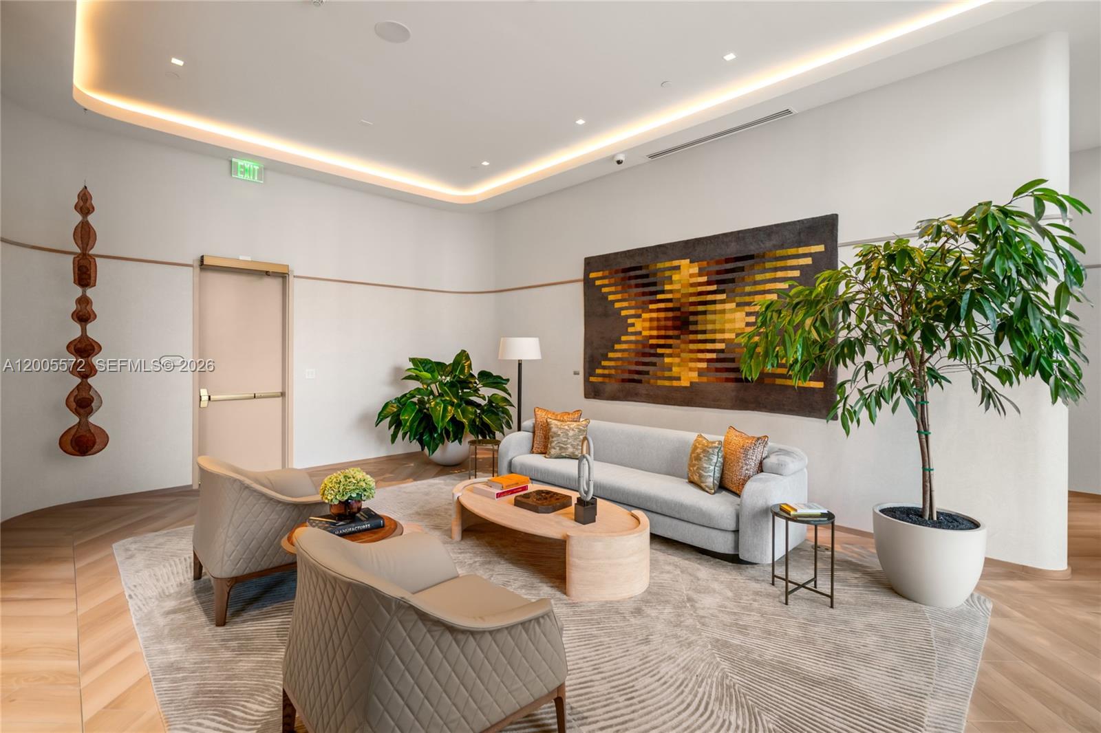 77 SE 5th #507 Miami, FL 33131