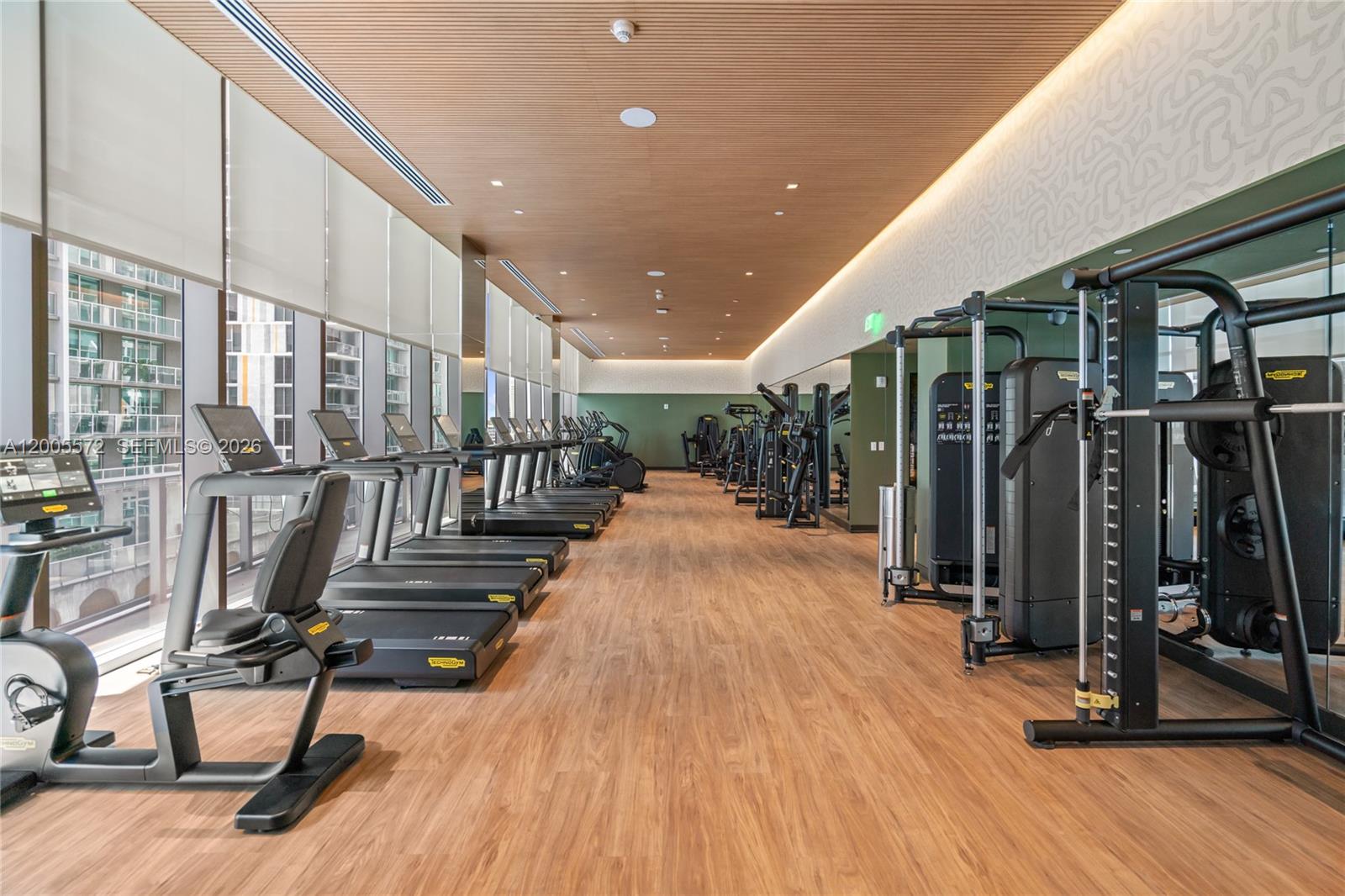 77 SE 5th #507 Miami, FL 33131