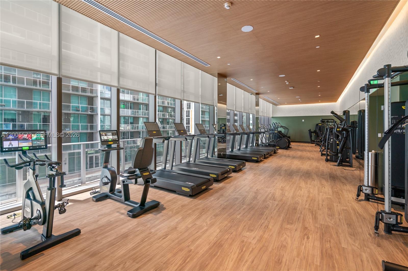 77 SE 5th #507 Miami, FL 33131