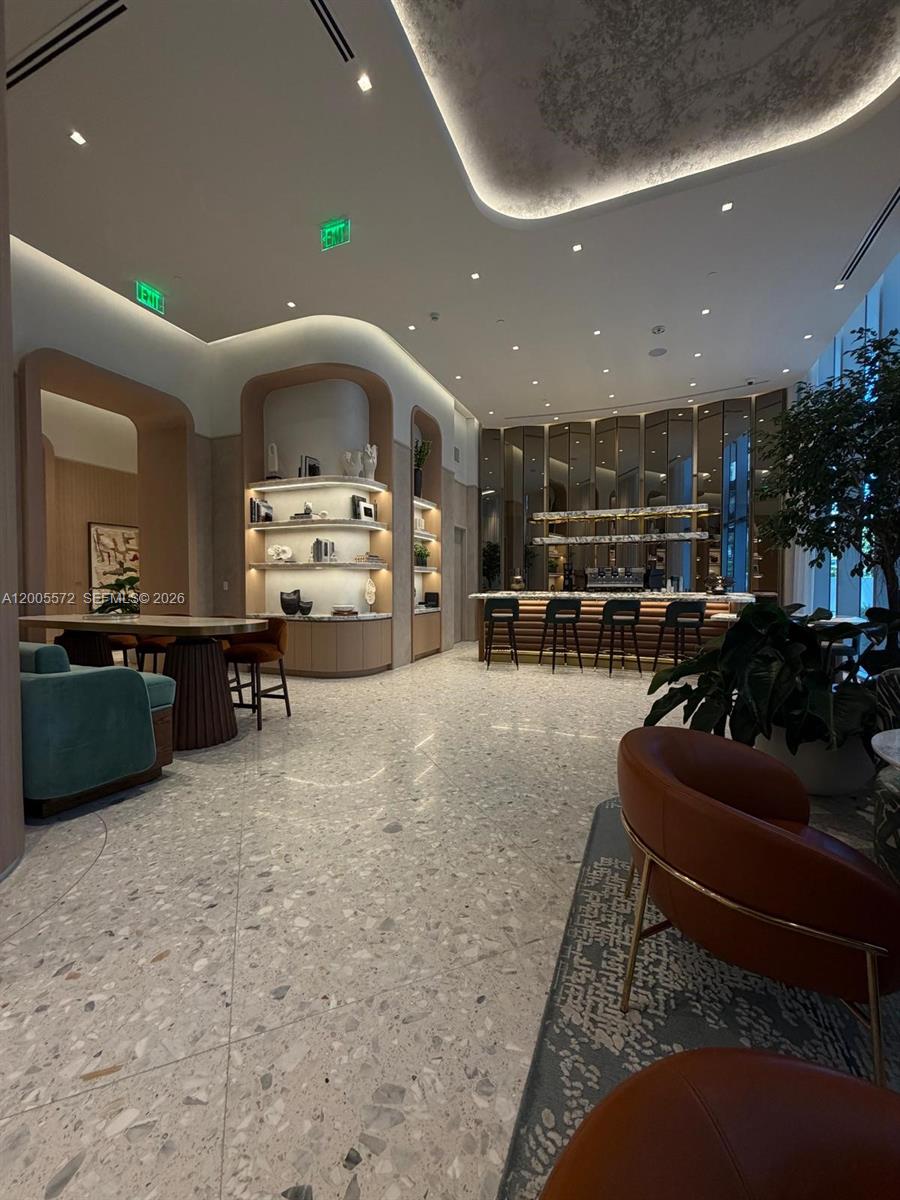 77 SE 5th #507 Miami, FL 33131