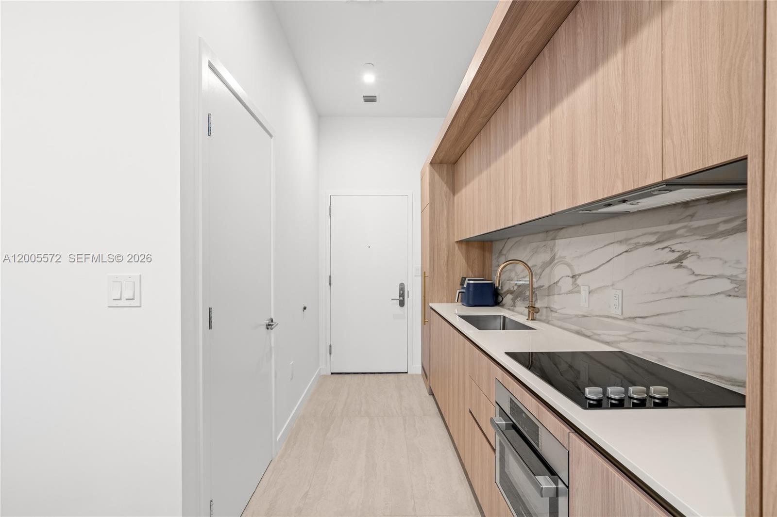 77 SE 5th #507 Miami, FL 33131