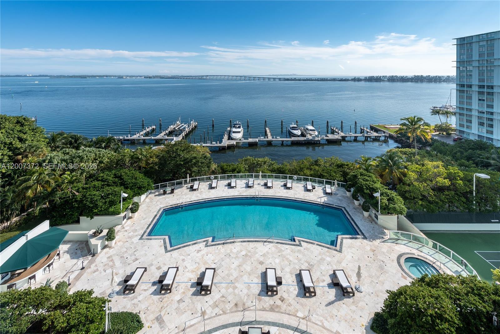 1643 Brickell Ave #1103