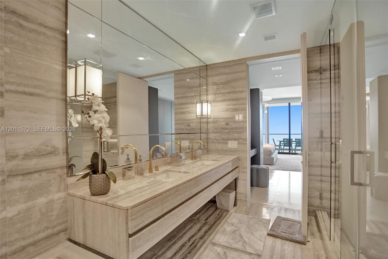 18975 Collins Ave #4302 Sunny Isles Beach, FL 33160
