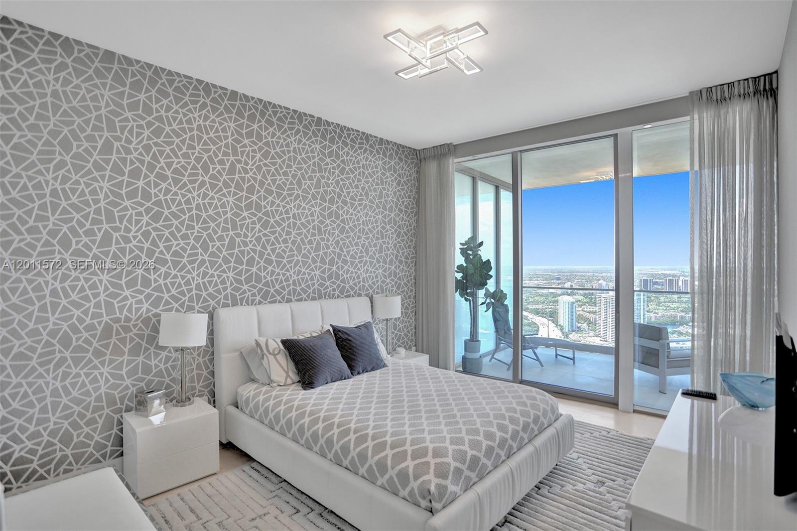 18975 Collins Ave #4302 Sunny Isles Beach, FL 33160