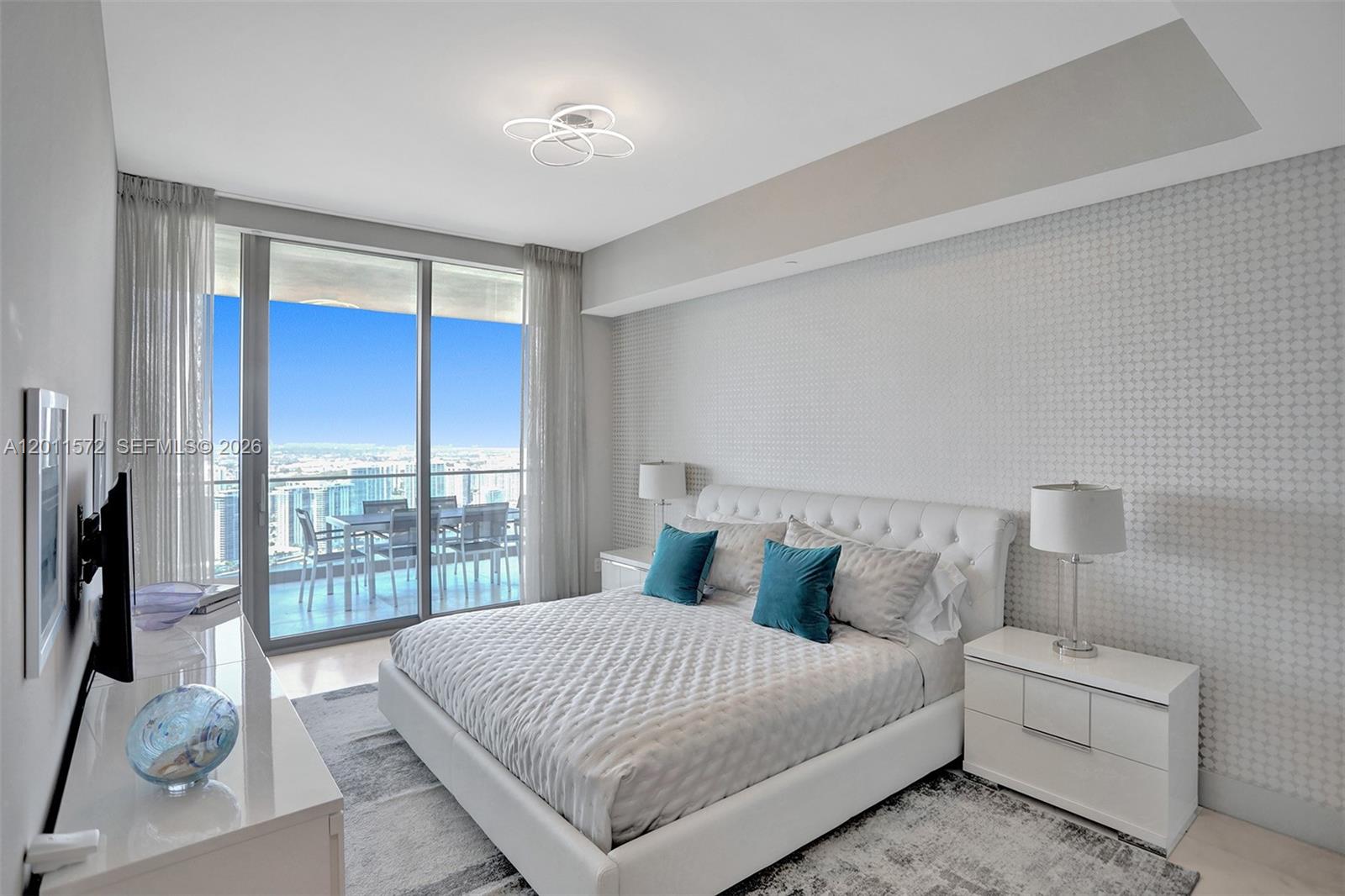 18975 Collins Ave #4302 Sunny Isles Beach, FL 33160