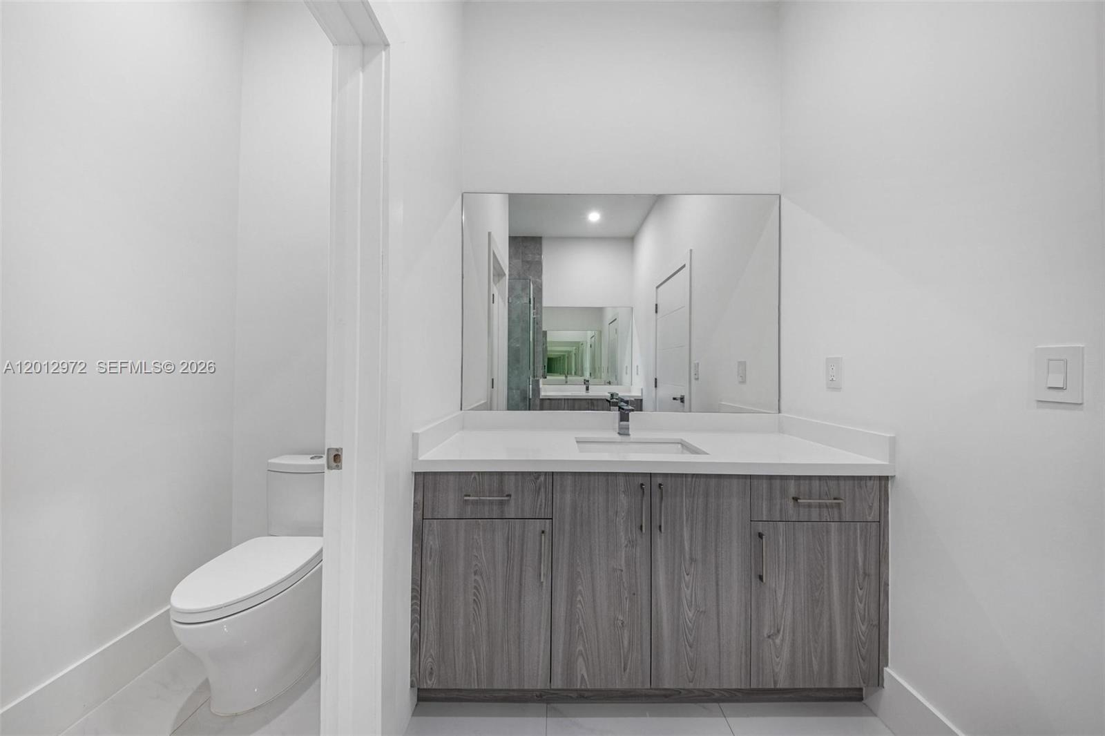 3142 Carter St #3142 Miami, FL 33133