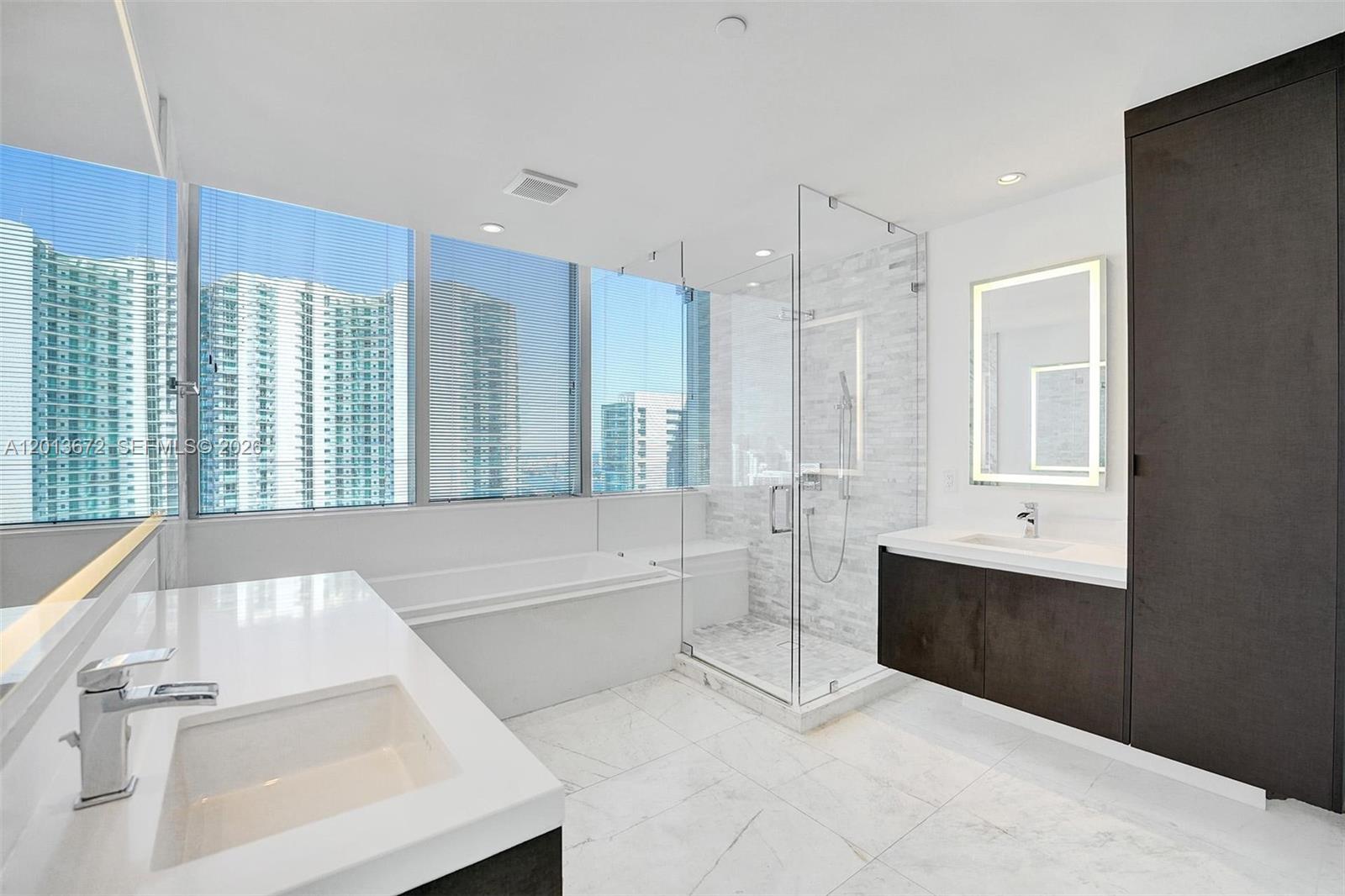 image Paramount Miami Worldcenter9