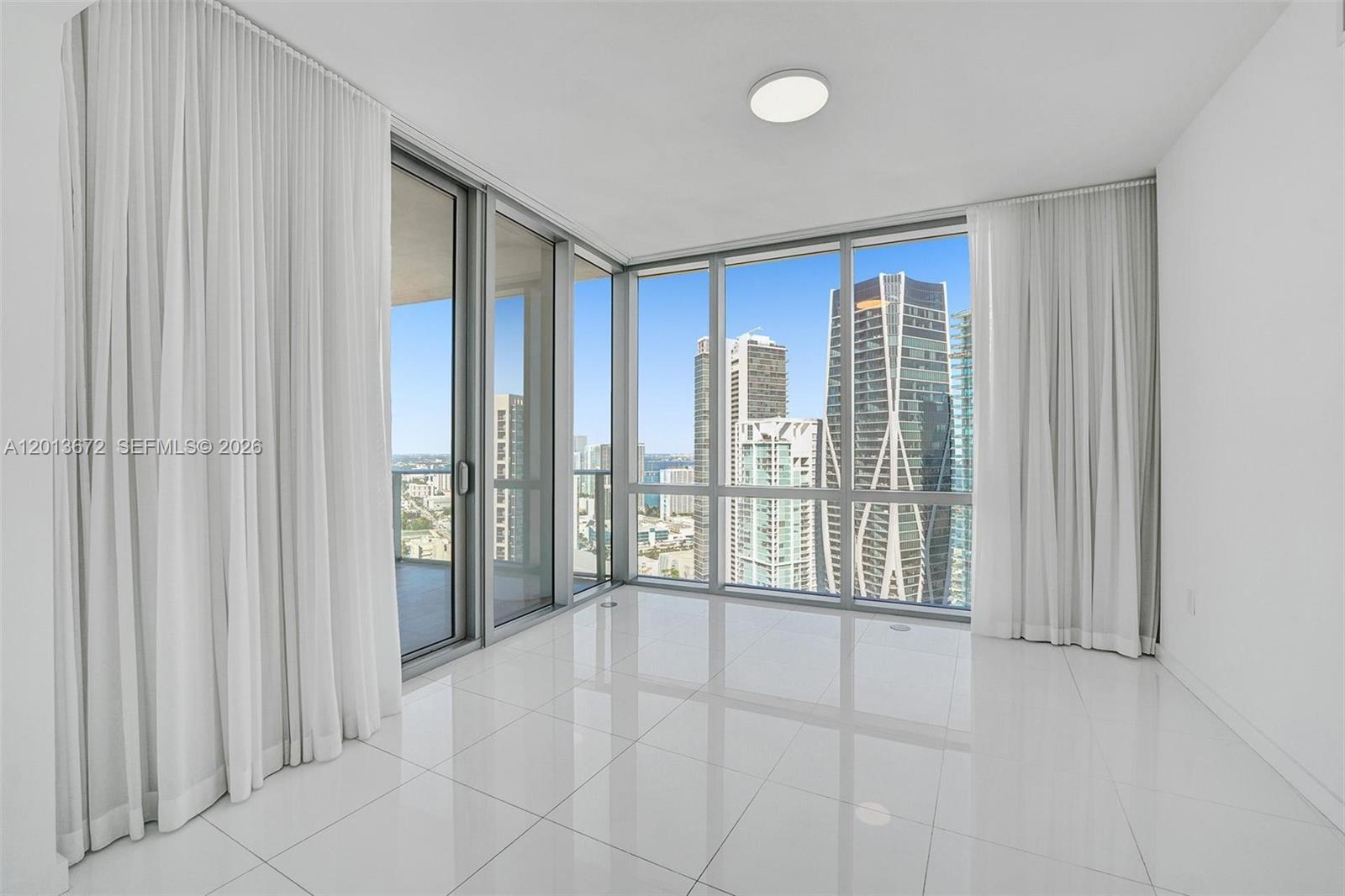 image Paramount Miami Worldcenter7