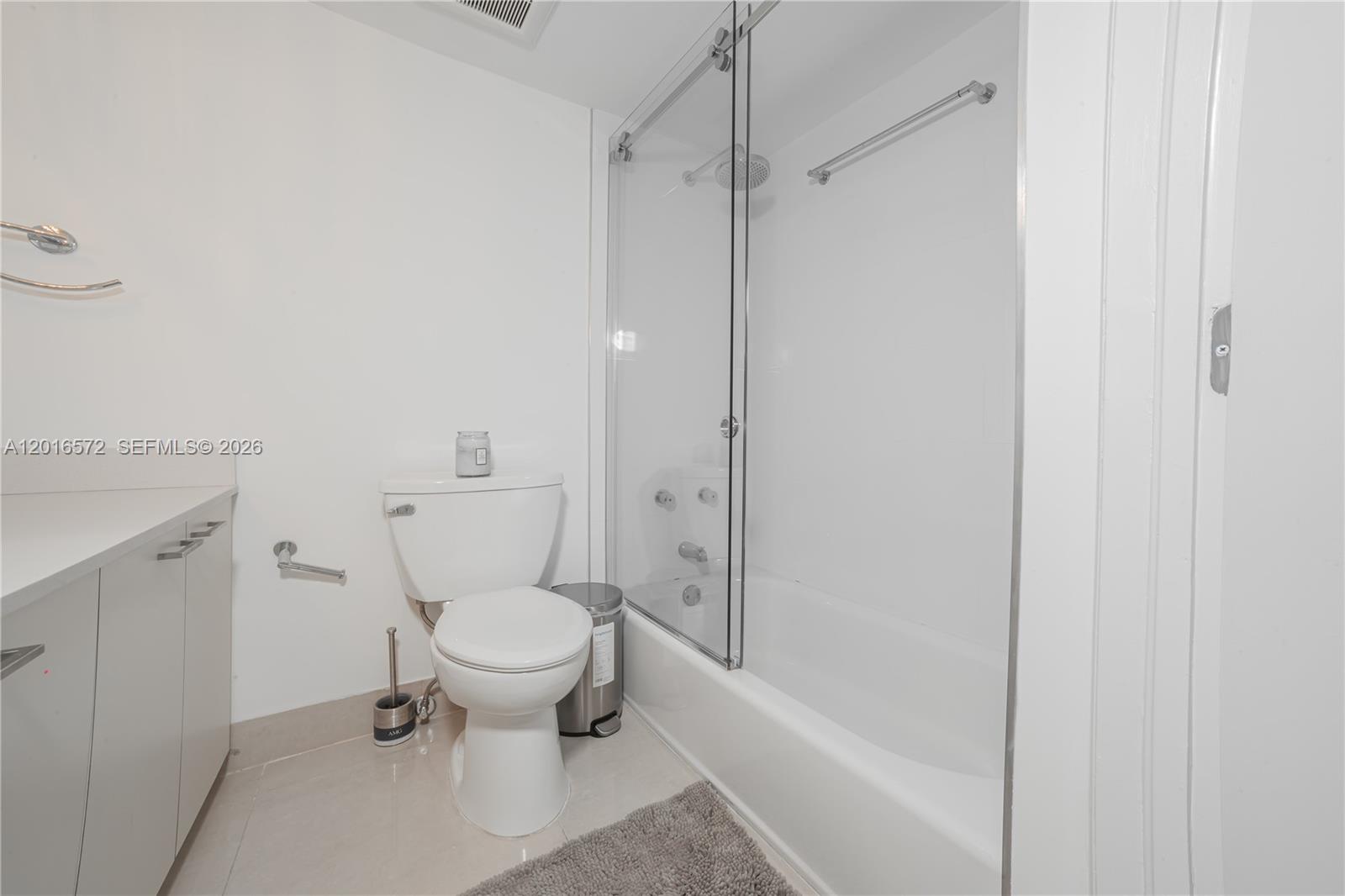 6301 Collins Ave #1102 Miami Beach, FL 33141