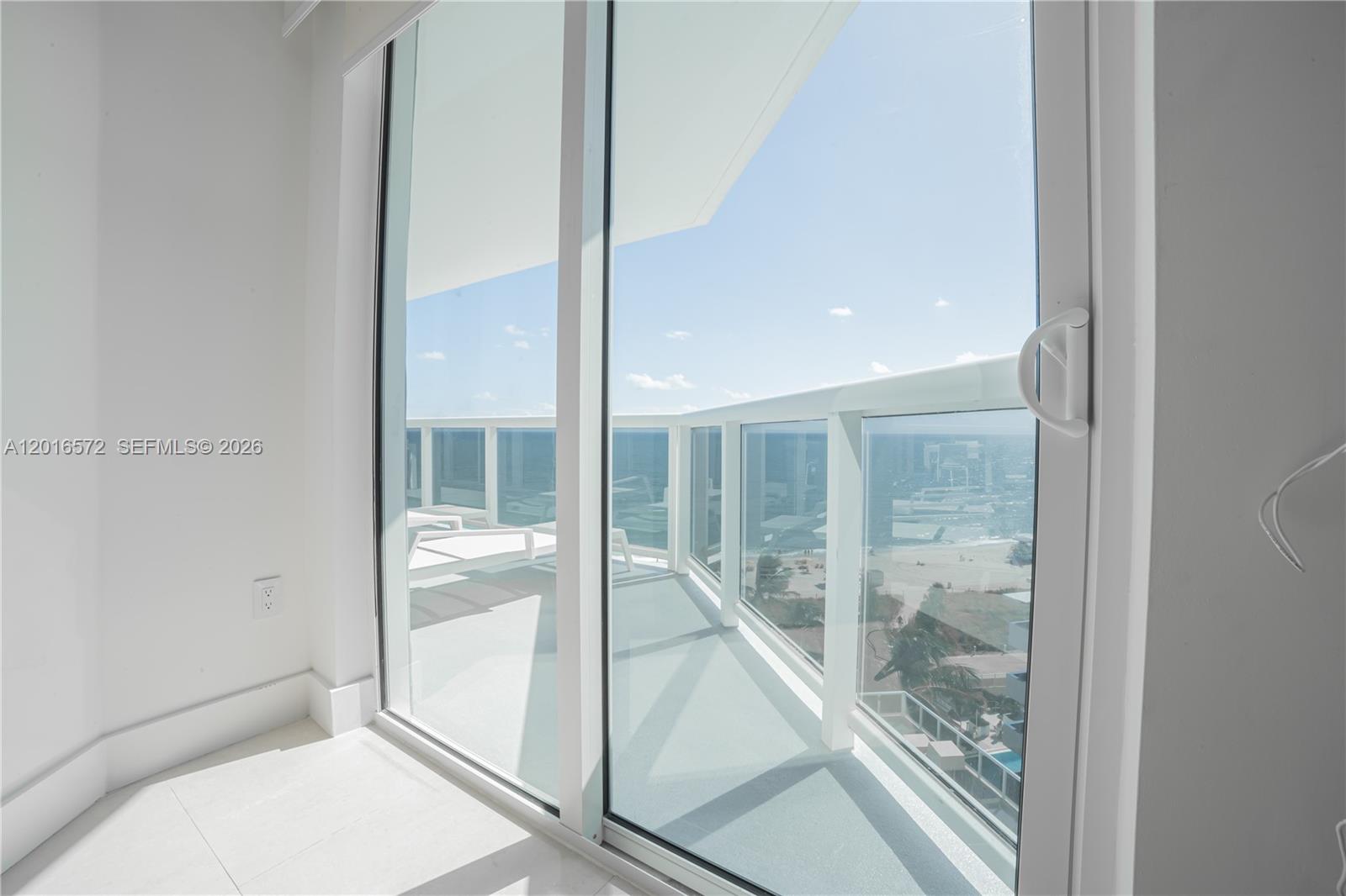 6301 Collins Ave #1102 Miami Beach, FL 33141