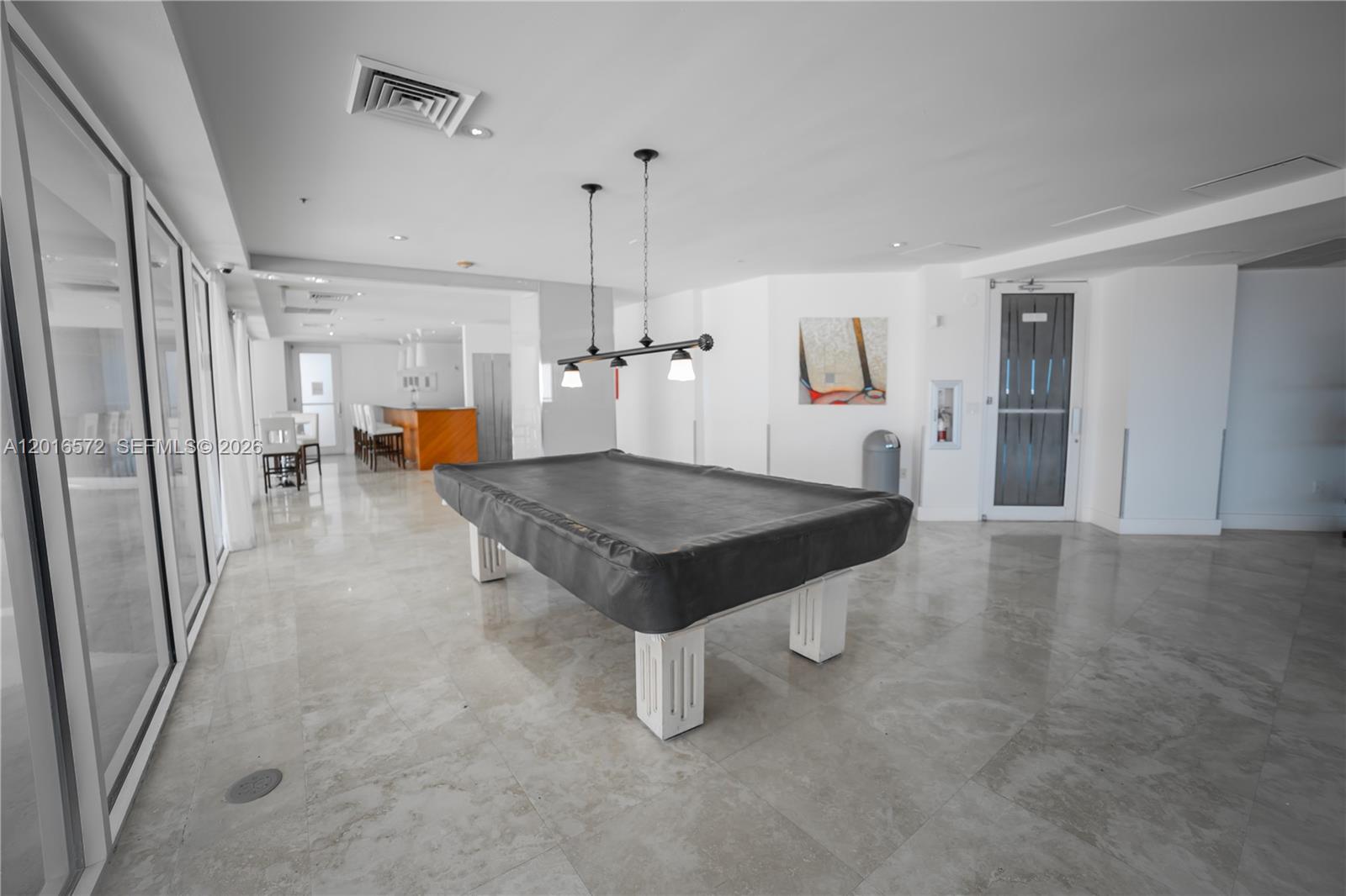 6301 Collins Ave #1102 Miami Beach, FL 33141
