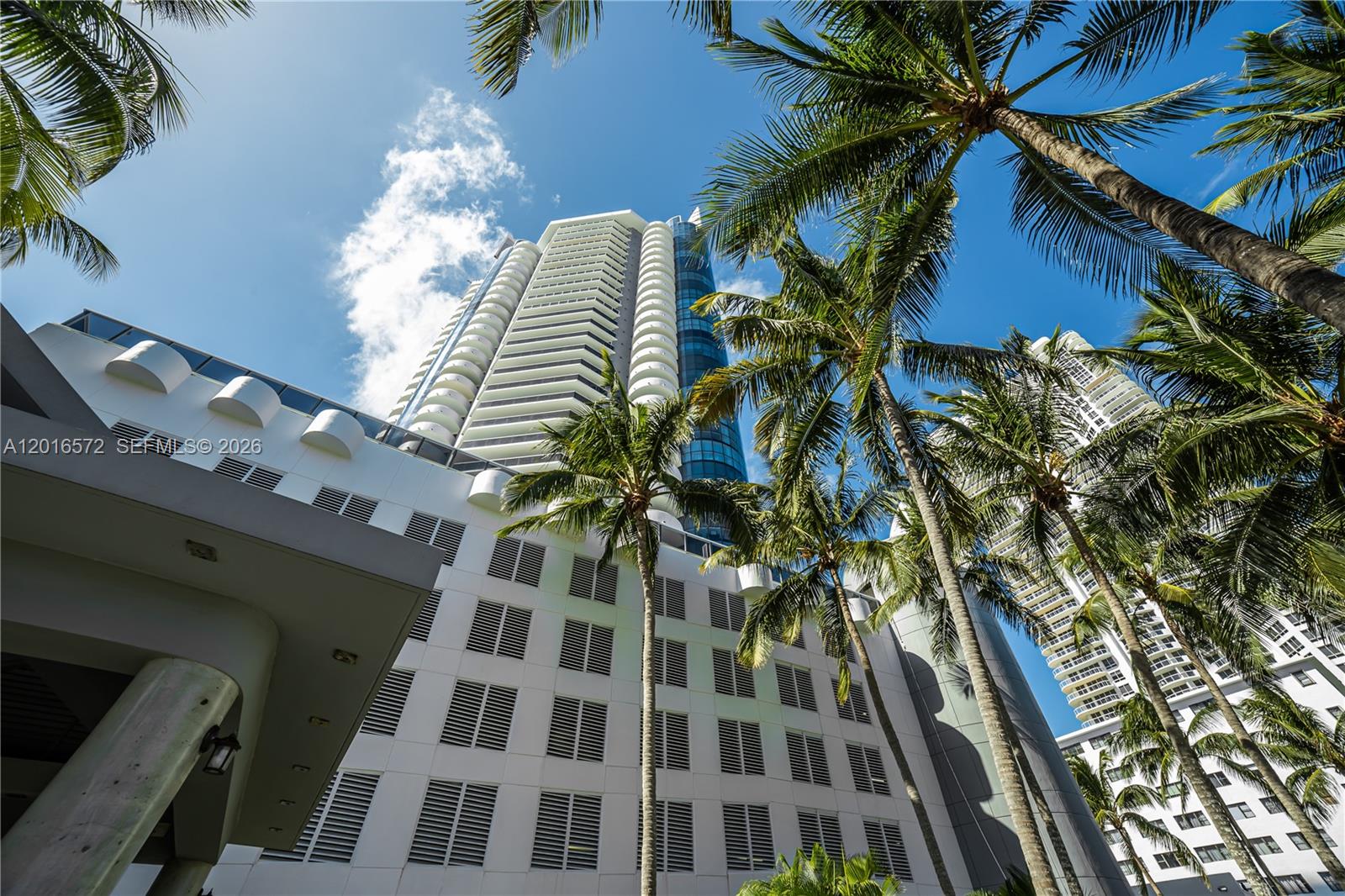 6301 Collins Ave #1102 Miami Beach, FL 33141