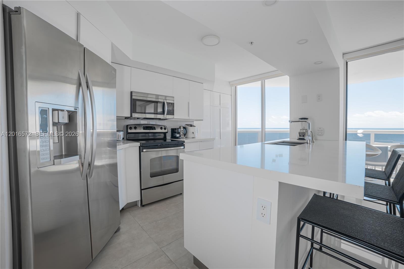 6301 Collins Ave #1102 Miami Beach, FL 33141