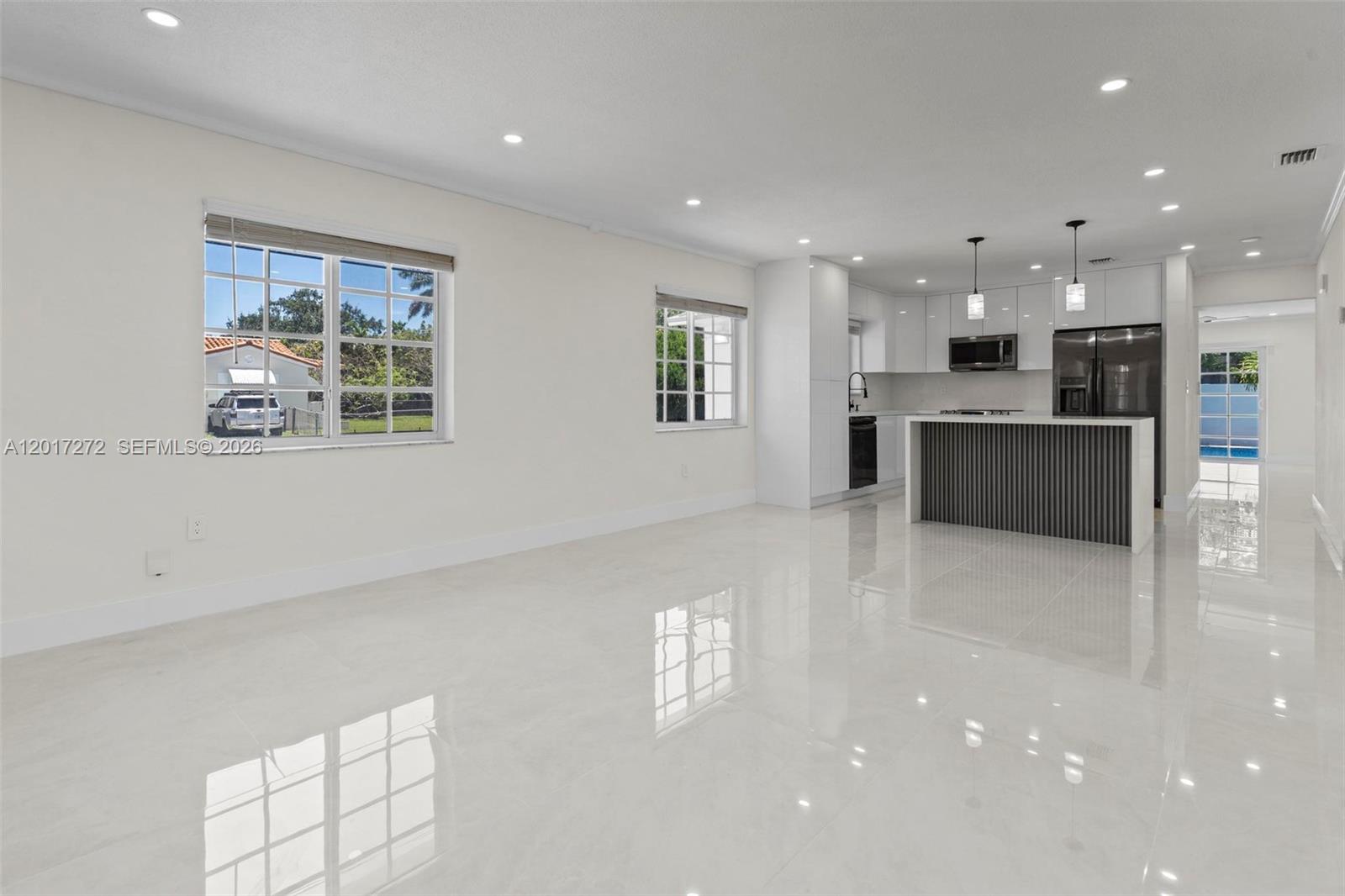 1900 SW 24th St Miami, FL 33145