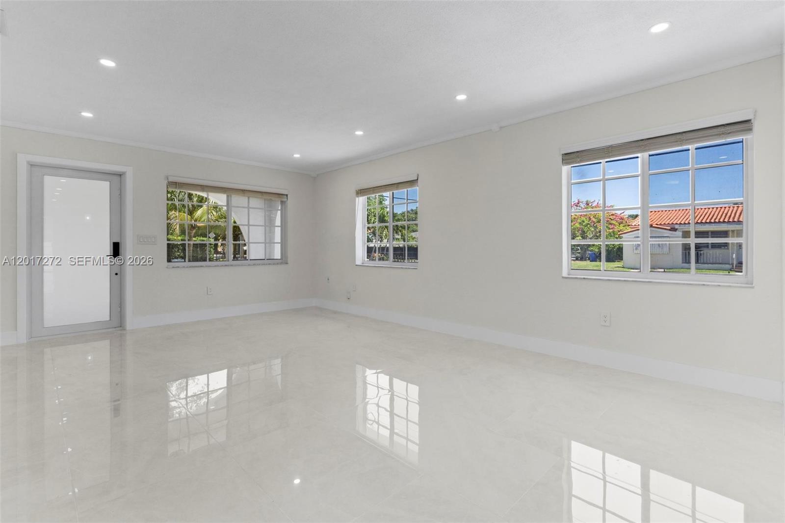 1900 SW 24th St Miami, FL 33145